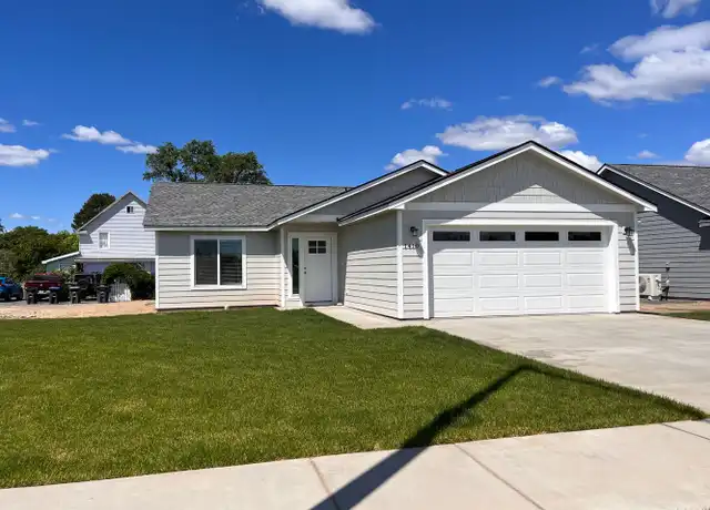 Property at 1410 S Madison St, Moses Lake, WA, 98837, 3 beds, 2 baths, [object Object]