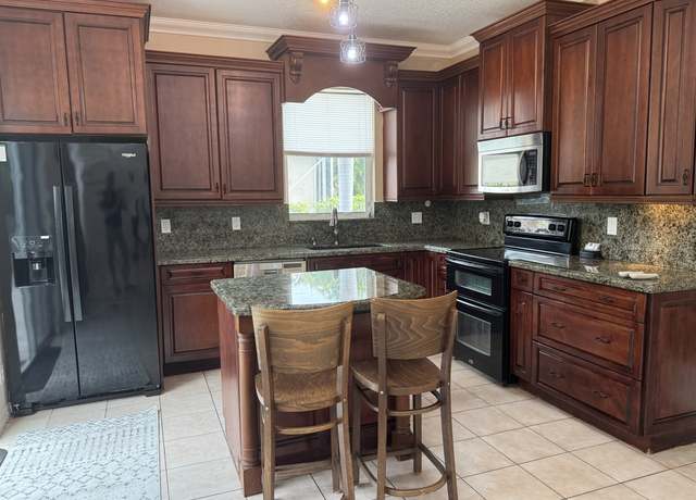 Photo of 1900 Lakes Blvd, Wellington, FL 33414