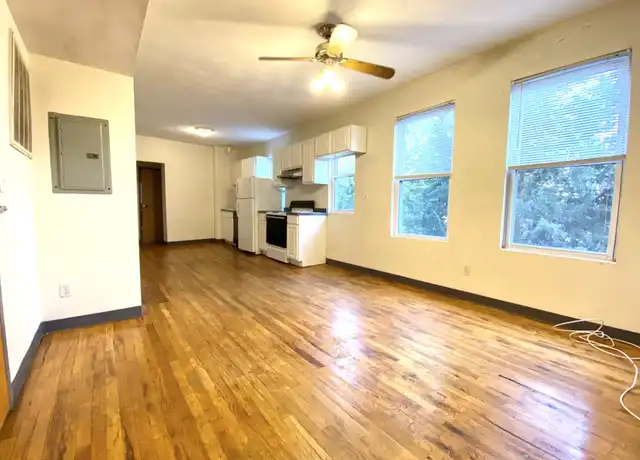 Property at 840 Huntington Ave Unit 2, Boston, MA, 02115, 3 beds, 1 bath, [object Object]