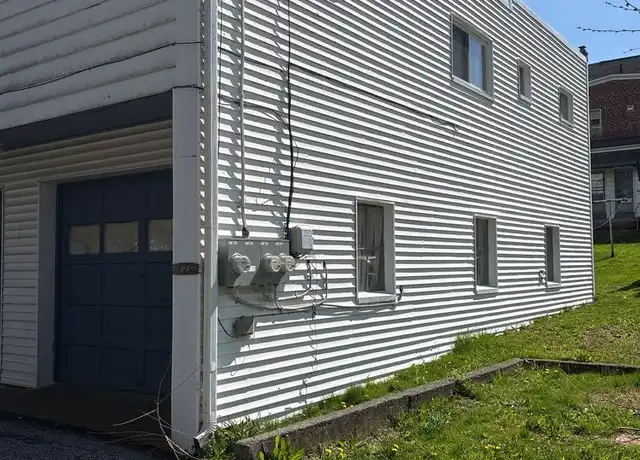Property at 126 S Walnut St Unit 126 REAR, Dallastown, PA, 17313, 1 bed, 1 bath, [object Object]
