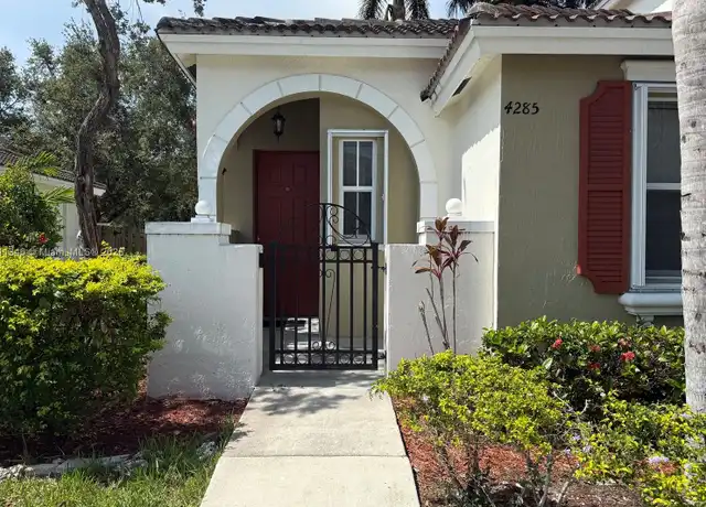 Property at 4285 NE 10th Ct, Homestead, FL, 33033, 2 beds, 2 baths, [object Object]