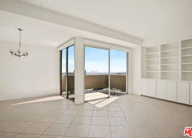 Property at 7250 Franklin Ave, West Hollywood, CA, 90046, 1 bed, 2 baths, [object Object]