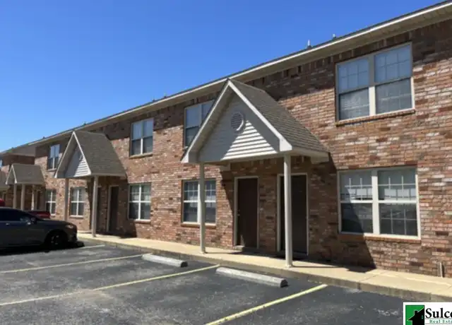 Property at 1613 Latourette Dr, Jonesboro, AR, 72404, 2 beds, 1.5 baths, [object Object]