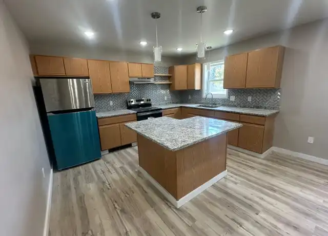 Property at 134 Ivy Ct Unit 62, Groton, CT, 06340, 3 beds, 2 baths, [object Object]