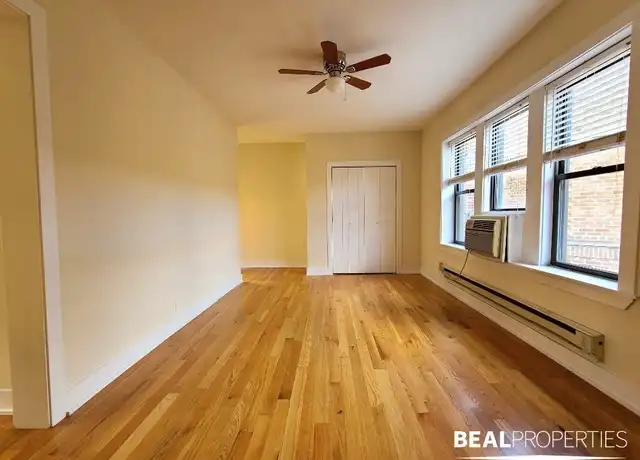Property at 3722 N Pine Grove Ave Unit 3W, Chicago, IL, 60613, 1 bed, 1 bath, [object Object]