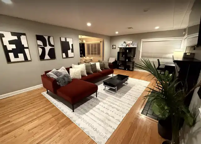 Property at 404 S Beachwood Dr, Burbank, CA, 91506, 3 beds, 2.5 baths, [object Object]