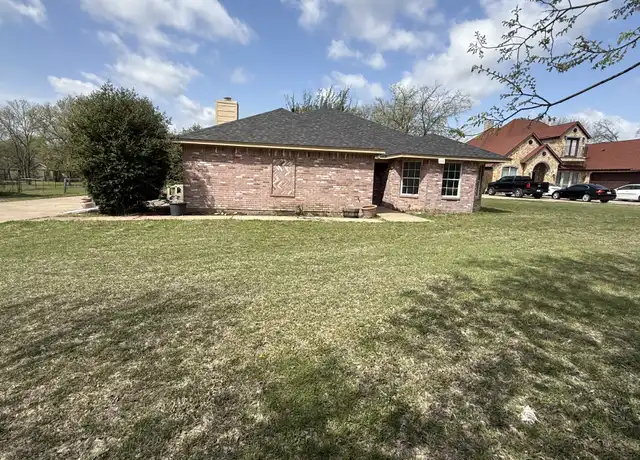 Property at 2101 Winston Dr, Desoto, TX, 75115, 3 beds, 2 baths, [object Object]