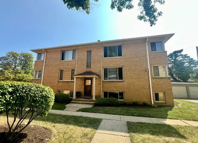 Property at 1910 Wooster Rd Unit 5, Rocky River, OH, 44116, 2 beds, 1 bath, [object Object]