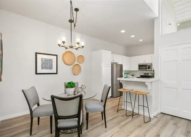 Property at 3730 S Bear St Unit 6G, Santa Ana, CA, 92704, 1 bed, 1 bath, [object Object]