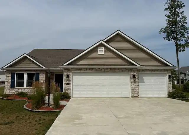 Property at 12613 Watts Dr, Fort Wayne, IN, 46818, 3 beds, 2 baths, [object Object]