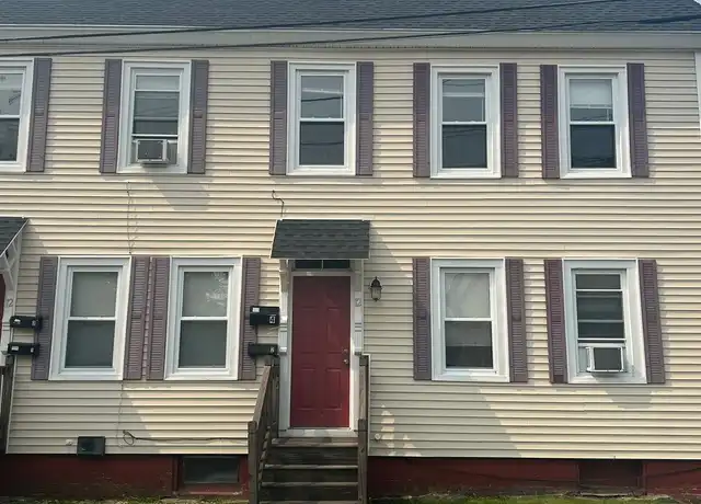 Property at 12 Dunn St Unit 04, Westbrook, ME, 04092, 3 beds, 1 bath, [object Object]