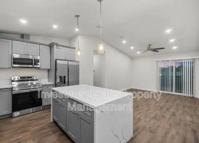 Property at 1809 Devon Pl, Vista, CA, 92084, 3 beds, 2 baths, [object Object]