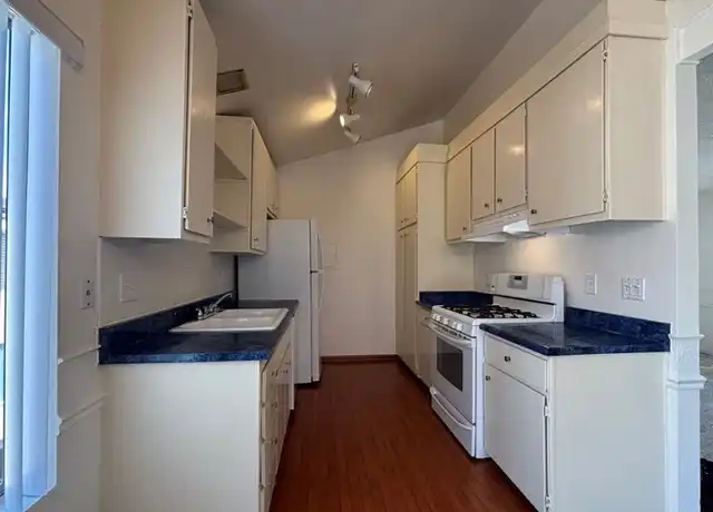 Property at 1350 Cabrillo Park Dr, Santa Ana, CA, 92701, 1 bed, 1 bath, [object Object]