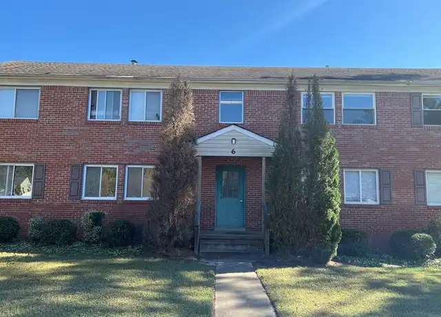Property at 6 Pollux Cir E Unit 4, Portsmouth, VA, 23701, 2 beds, 1 bath, [object Object]