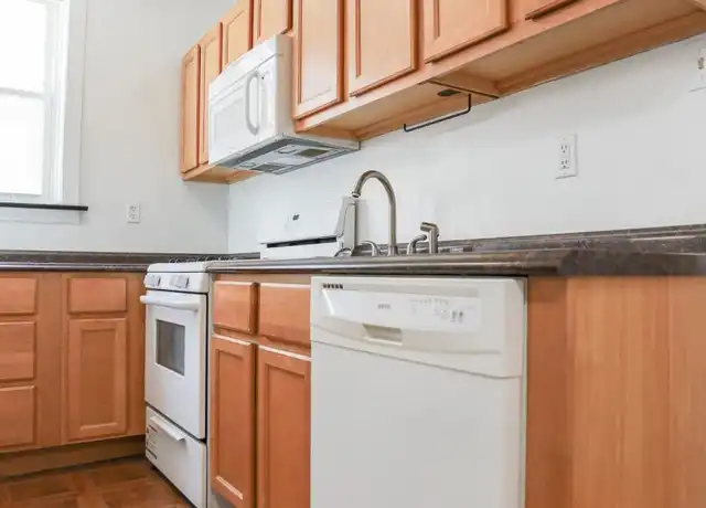 Property at 3951 N Hoyne Ave, Chicago, IL, 60618, 1 bed, 1 bath, [object Object]
