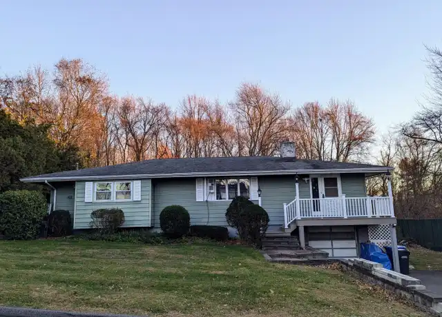 Property at 14 Stuart Dr, Danbury, CT, 06811, 4 beds, 2 baths, [object Object]