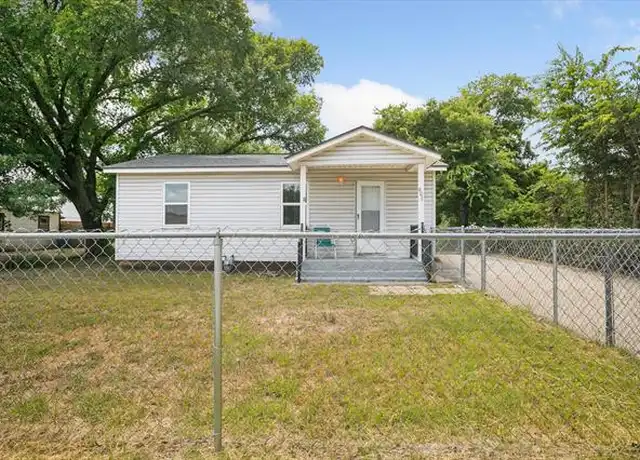 Property at 805 Ronald St, Fort Worth, TX, 76108, 2 beds, 1 bath, [object Object]