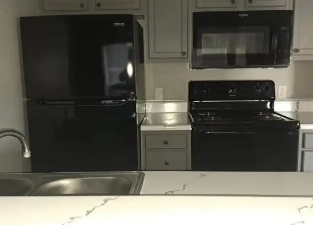 Property at 6675 Old Canton Rd, Ridgeland, MS, 39157, 1 bed, 1 bath, [object Object]