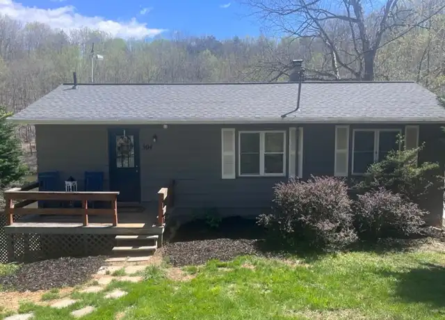 Property at 304 Pine Dr, Amissville, VA, 20106, 2 beds, 1 bath, [object Object]