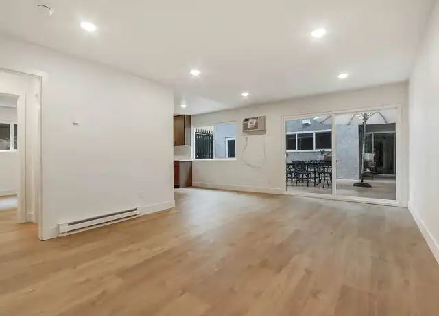 Property at 930 N Martel Ave, Los Angeles, CA, 90046, 1-2 bed, 1-2 bath, [object Object]