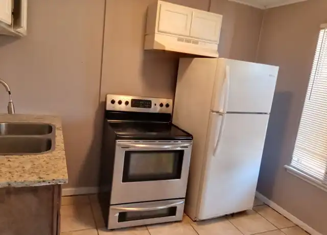 Property at 511 32nd St Unit 6, Gulfport, MS, 39507, 1 bed, 1 bath, [object Object]