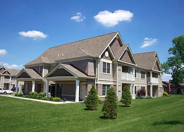 Photo of 1410 Deer Lakes Dr, Amherst, NY 14228
