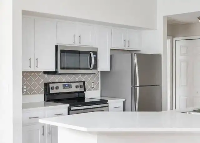 Property at Windermere at Lakes Edge Apartments - 2415 Treasure Landing Pkwy, Ocoee, FL, 34761, 1 bed, 1 bath, [object Object]