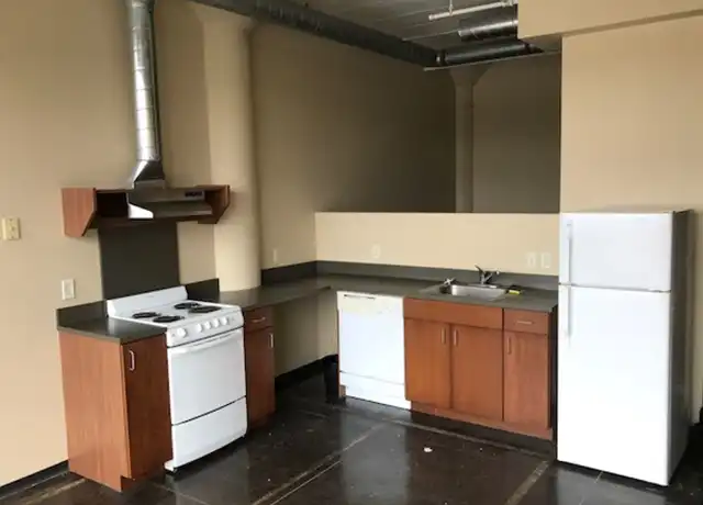 Property at 230 W Willow St Unit 402, Syracuse, NY, 13202, 1 bed, 1 bath, [object Object]