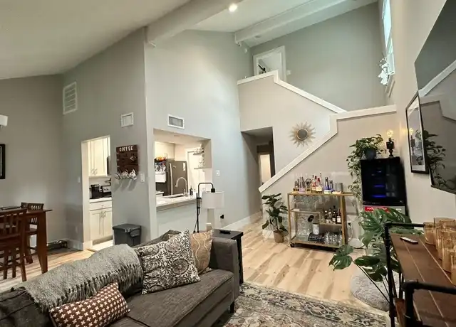 Property at 1712 Cinnamon Path Unit B, Austin, TX, 78704, 2 beds, 2 baths, [object Object]