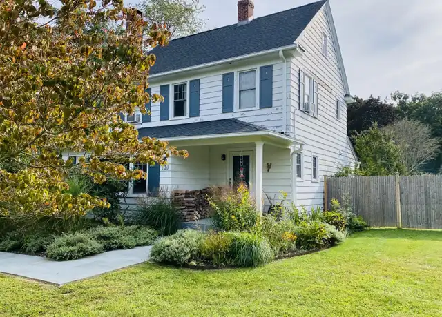 Property at 730 Bay Ave, East Marion, NY, 11939, 3 beds, 1.5 baths, [object Object]