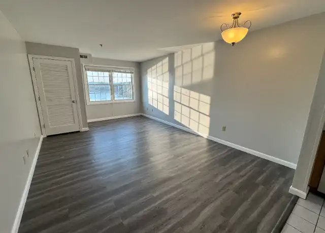 Property at 20 Heaths Ct #409, Lynn, MA, 01905, 2 beds, 1 bath, [object Object]