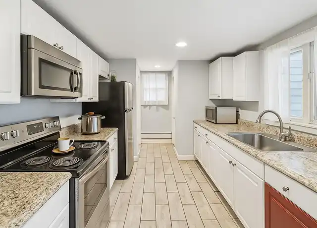 Property at 264 Roberts Ave, Conshohocken, PA, 19428, 2 beds, 1 bath, [object Object]