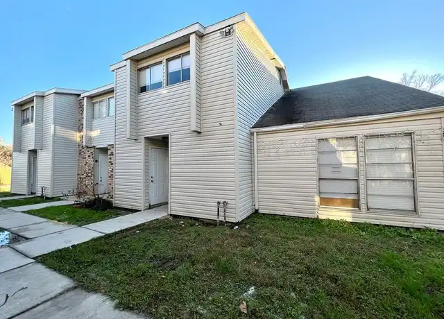 Property at 151 Antibes St E, Mandeville, LA, 70448, 2 beds, 1.5 baths, [object Object]