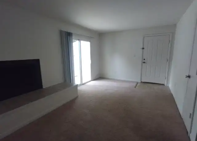 Property at 600 Reusens Rd Unit N150, Lynchburg, VA, 24503, 1 bed, 1 bath, [object Object]