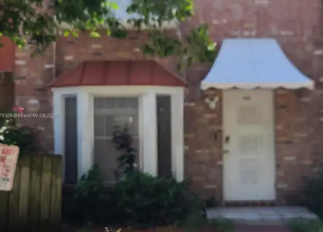 Property at 3609 Townhouse Ct #3609, West Palm Beach, FL, 33407, 2 beds, 1.5 baths, [object Object]
