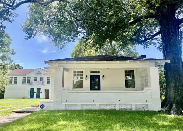 Property at 912 Park Blvd, Baton Rouge, LA, 70806, 4 beds, 2 baths, [object Object]
