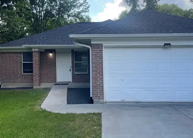 Property at 12540 Lake Conroe Hills Dr, Willis, TX, 77318, 3 beds, 2 baths, [object Object]