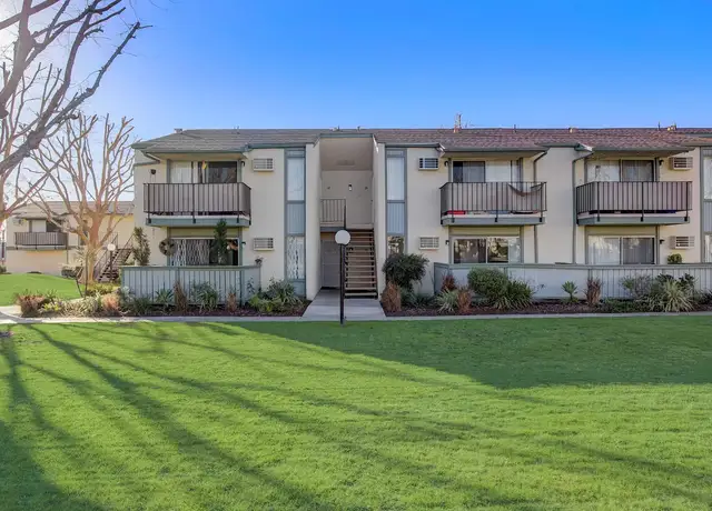 Photo of 201 N Wayfield St, Orange, CA 92867