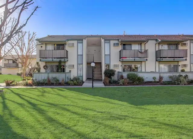 Property at Orangewood Villa - 201 N Wayfield St, Orange, CA, 92867, 1-2 bed, 1-2 bath, [object Object]