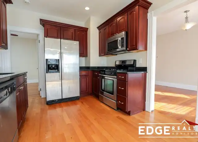 Property at 34 Antwerp St, Brighton, MA, 02135, 3 beds, 1 bath, [object Object]