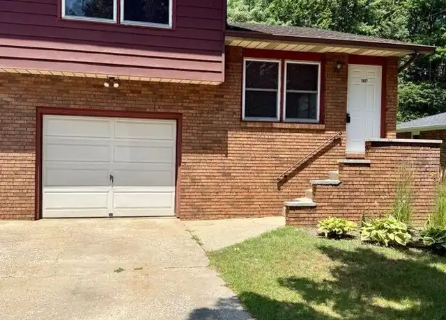 Property at 1607 Maiden Ln, Saint Joseph, MI, 49085, 2 beds, 1 bath, [object Object]
