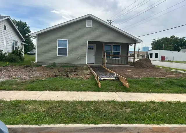 Property at 1925 Annie Baxter Ave, Joplin, MO, 64804, 3 beds, 2 baths, [object Object]