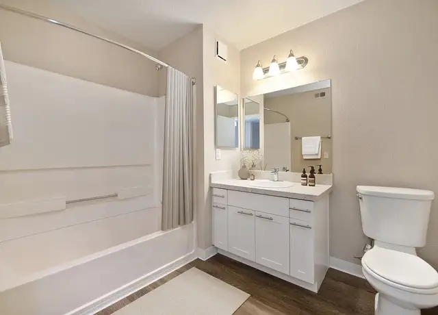 Photo of 1010 Madden Ln, Roseville, CA 95661
