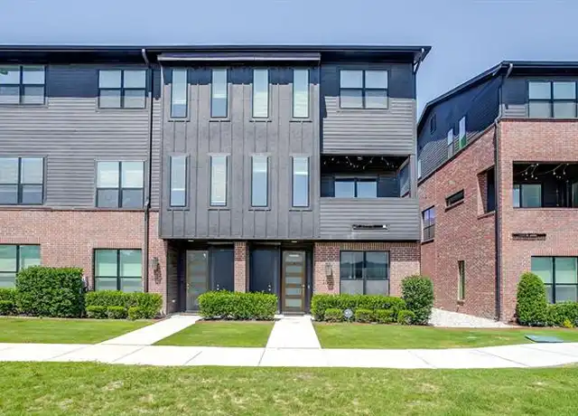 Property at 2808 Addison Park Ln, Fort Worth, TX, 76110, 3 beds, 3.5 baths, [object Object]