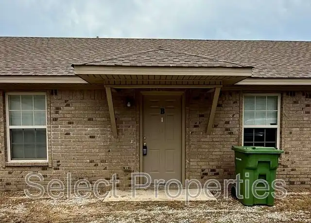 Property at 901 SE 3rd St, Walnut Ridge, AR, 72476, 2 beds, 1 bath, [object Object]