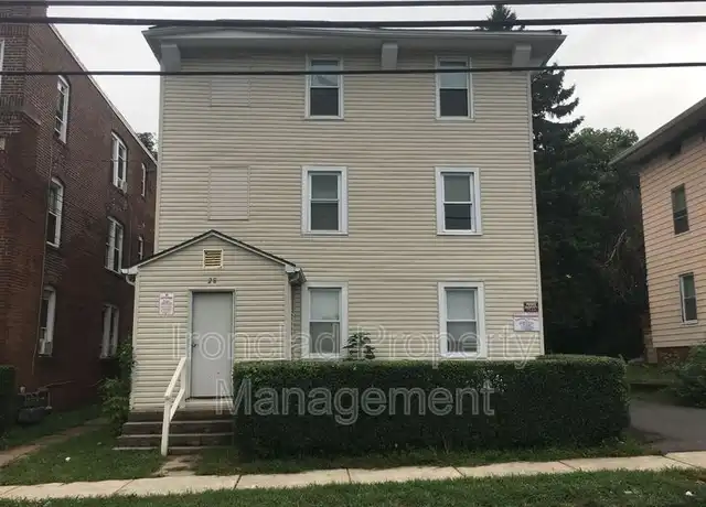 Property at 28 Oak St Unit 1, New Britain, CT, 06051, 3 beds, 1 bath, [object Object]