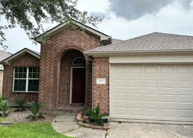 Property at 4527 Estate Dr, Baytown, TX, 77521, 3 beds, 2 baths, [object Object]