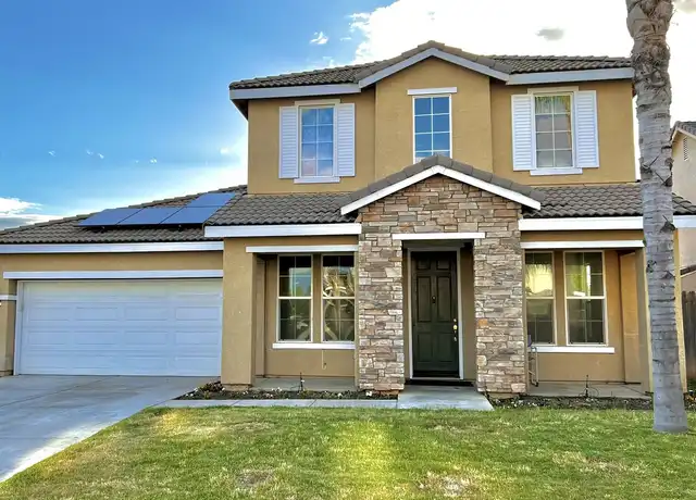 Property at 2172 S Villa Ave, Fresno, CA, 93727, 5 beds, 3.5 baths, [object Object]