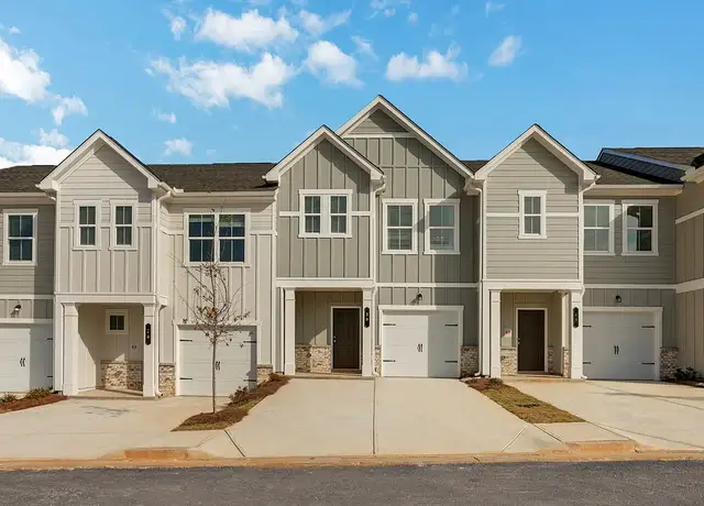 Photo of 1150 Hunter Trl, Acworth, GA 30102