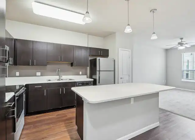 Property at Weston Park at Longwood Station - 100 Myrtle St, Longwood, FL, 32750, 2-3 beds, 2 baths, [object Object]